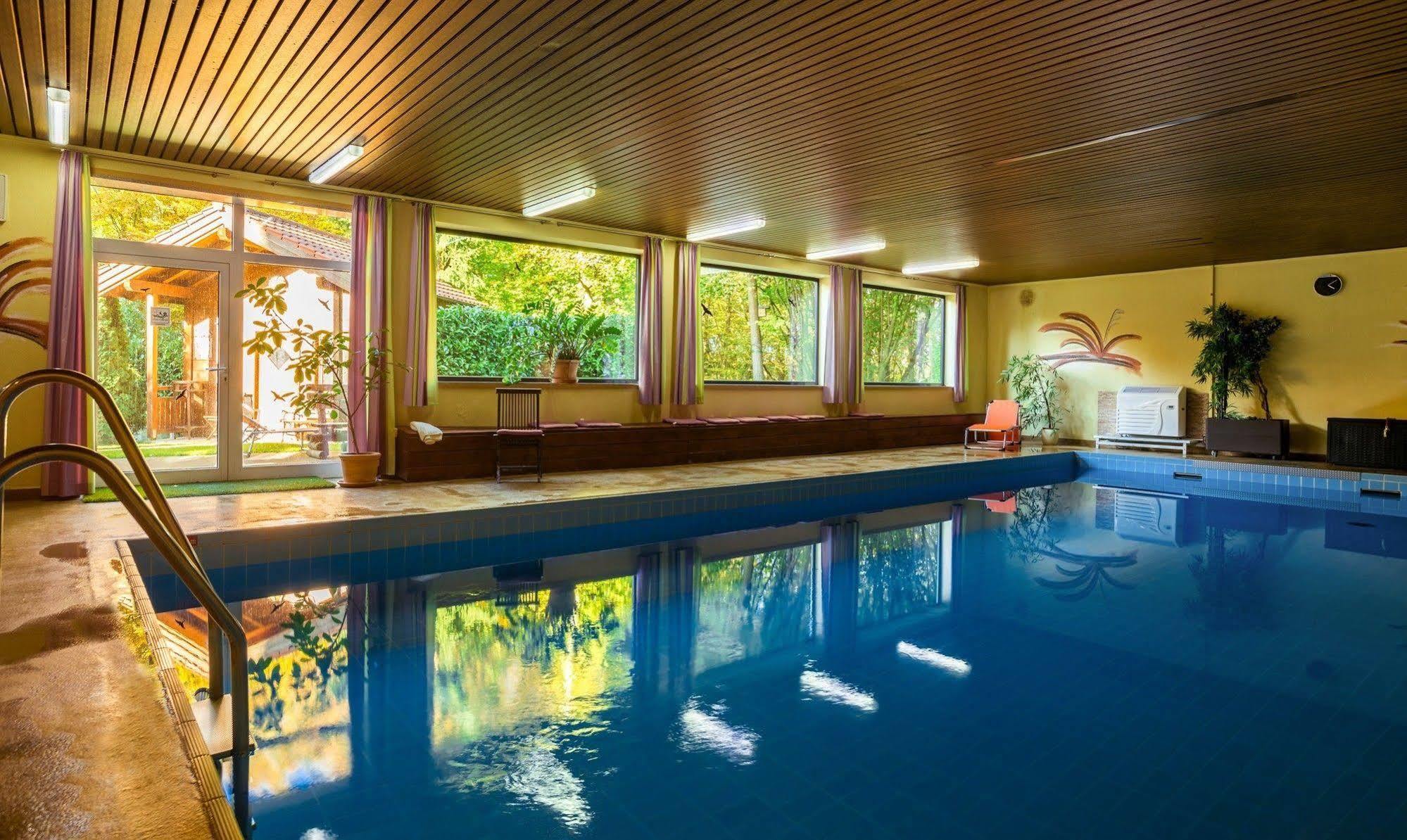 Landhotel Klingerhof Hösbach Exteriör bild